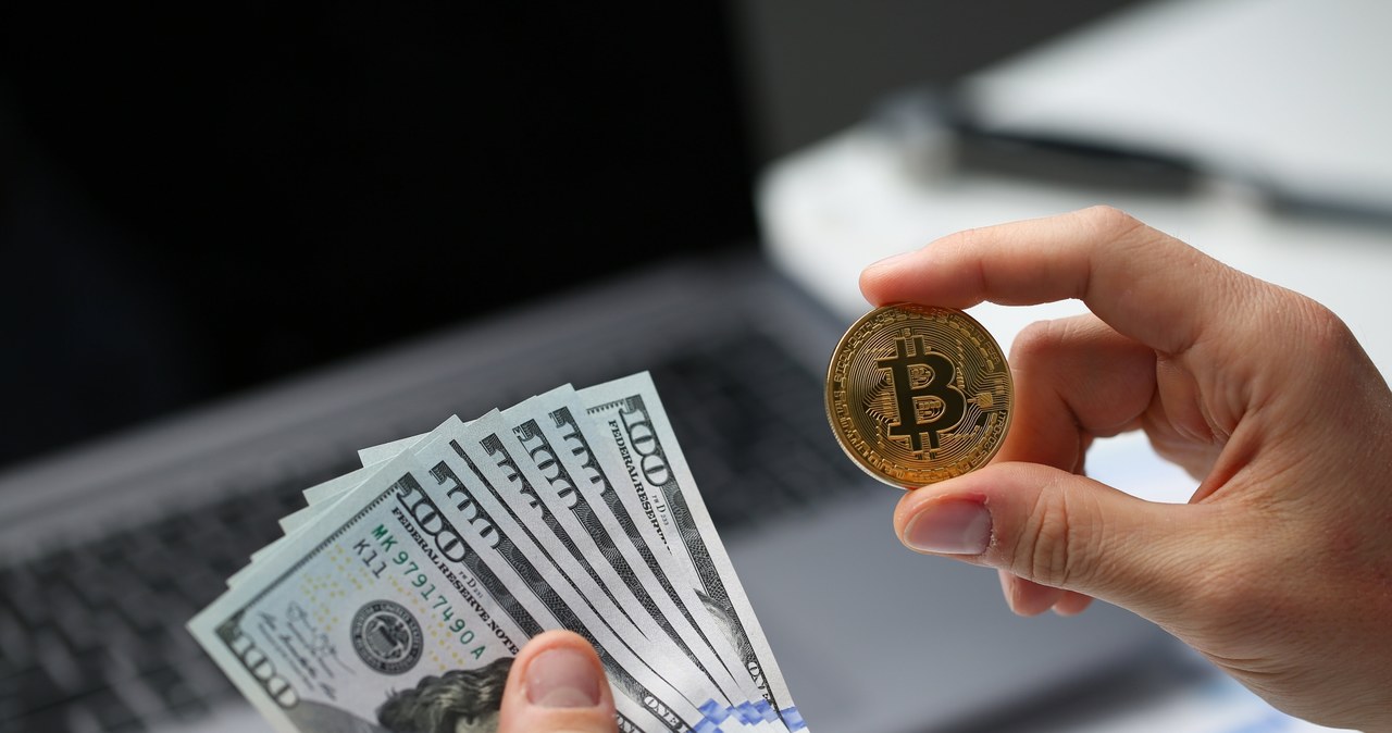 Co dalej z kursem bitcoina? /123RF/PICSEL