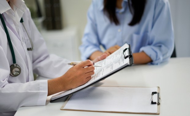 Co dalej z ustawą "Lex szarlatan"? ​Ustalenia RMF FM