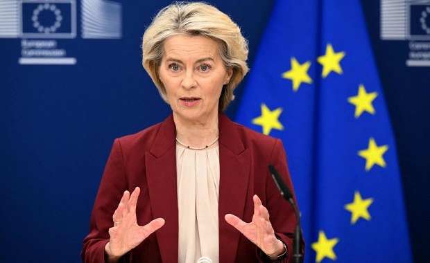 Co dalej z zamrożonymi rosyjskimi aktywami? Propozycja KE 