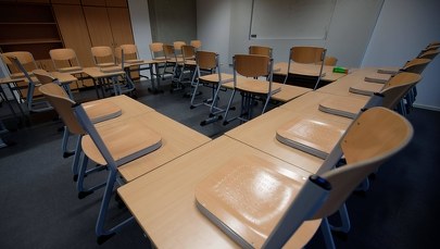 Co dalej ze szkołami? "Raczej będzie decyzja o przedłużeniu zamknięcia"