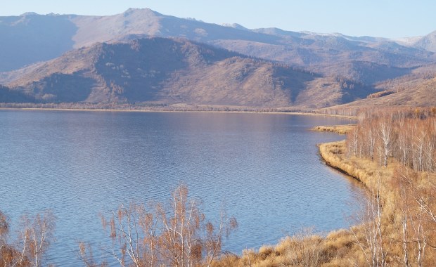 Co dzieje się z klimatem? To jezioro już dawno powinno zamarznąć