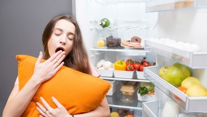 Co jeść, by lepiej spać? Porady ekspertów