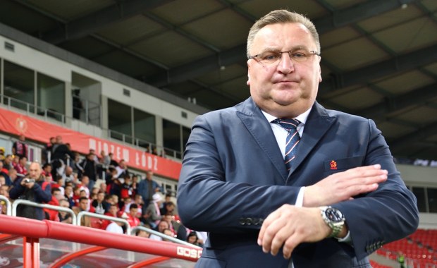 Co łączyło Michniewicza z „fryzjerem”? Były selekcjoner ujawnia szczegóły