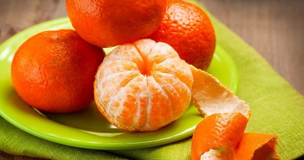 Co lepsze - mandarynki czy pomarańcze? /&copy;123RF/PICSEL