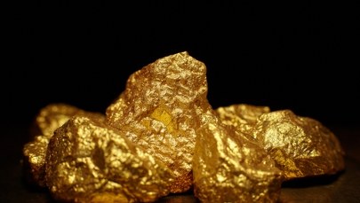 Co mają wspólnego trzęsienia ziemi ze złotem? Więcej niż myślisz