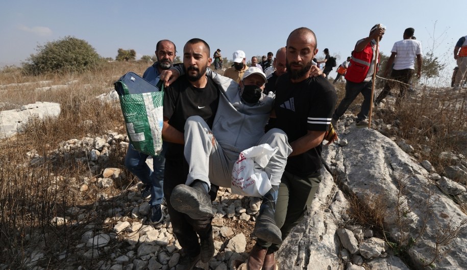 Izraelscy osadnicy znów zaatakowali. Dziennikarka Reutersa wśród rannych