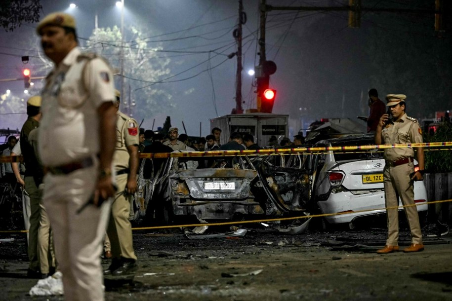 Co najmniej osiem osób zginęło w wyniku eksplozji samochodu w stolicy Indii New Delhi /SAJJAD HUSSAIN/AFP/East News /East News