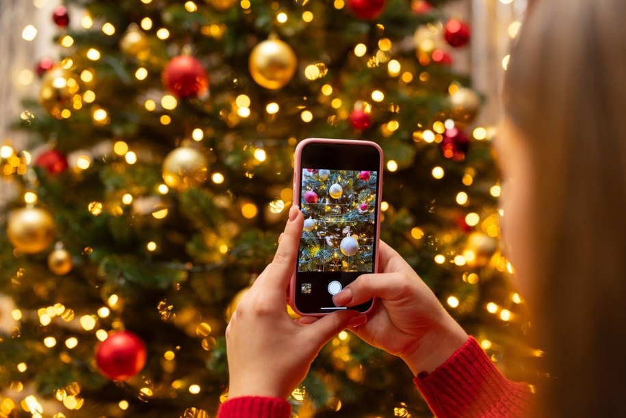 Co napisać w życzeniach świątecznych? Praktyczne podpowiedzi na Boże Narodzenie /Shutterstock