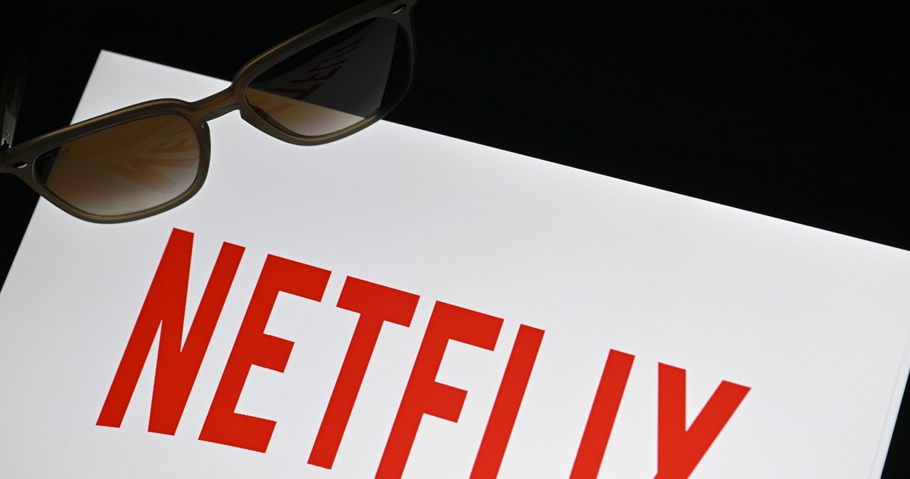 Co nowego warto obejrzeć w weekend na Netflixie? /Getty Images