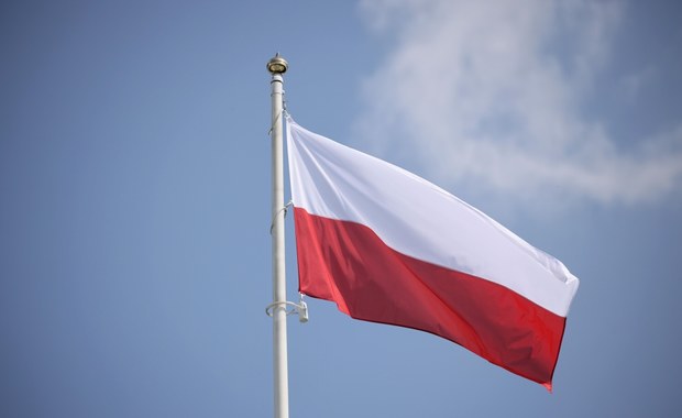 Co oznacza biel i czerwień na polskiej fladze?