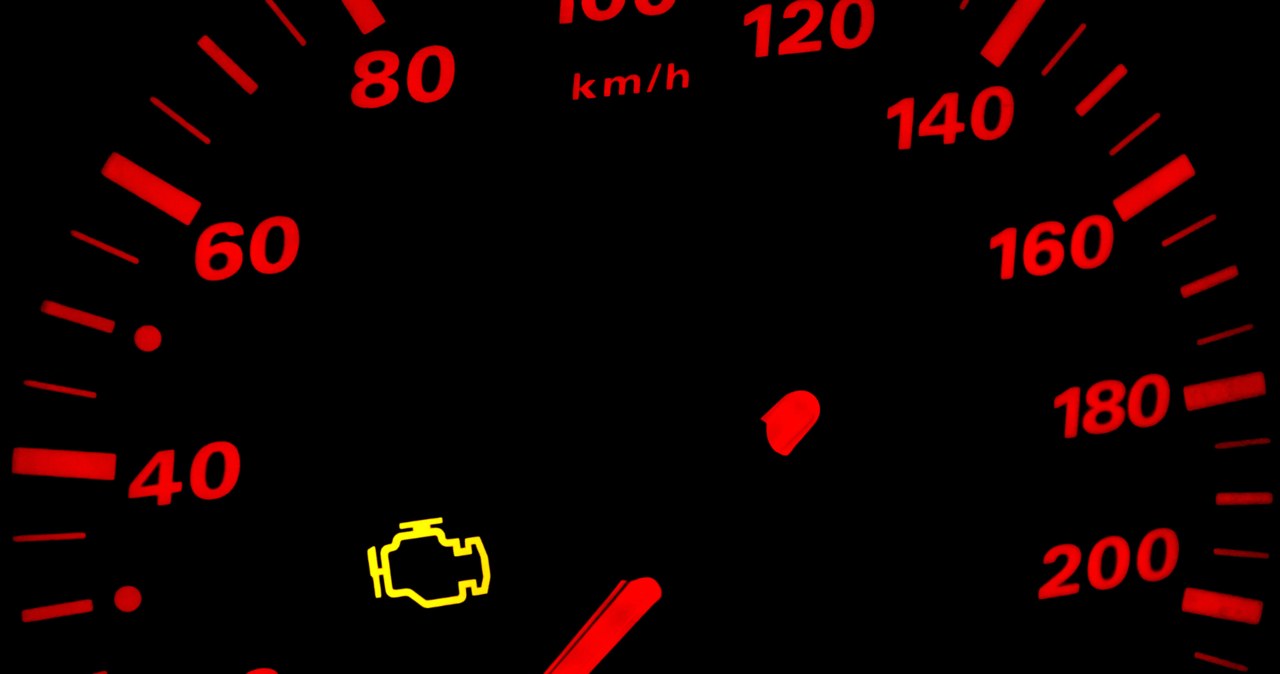 Co oznaczają poszczególne żółte kontrolki w samochodzie? Co robić, gdy zapali się jedna z nich? /Canva Pro /INTERIA.PL