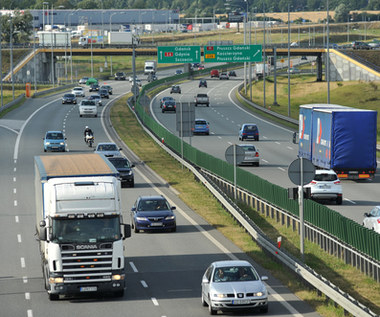 Co piąte zdarzenie na autostradzie to efekt zbyt małych odstępów między pojazdami