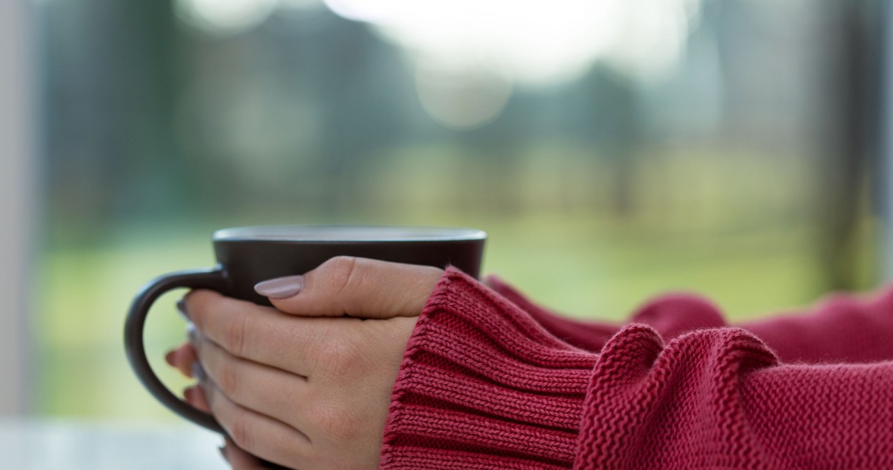 Co pić po wigilijnej kolacji, by pozbyć się uczucia ciężkości? /123RF/PICSEL