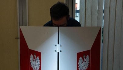 ​Co poszło nie tak przy liczeniu głosów? Ruszają śledztwa w kolejnych miastach