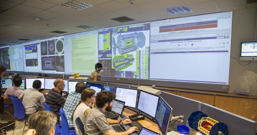 Co roku w prace w-CERN angażuje się kilku studentów AGH w ramach wakacyjnych staży /materiały prasowe