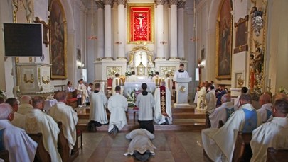 Co się dzieje z polskim Kościołem? Najnowsze dane nie pozostawiają złudzeń