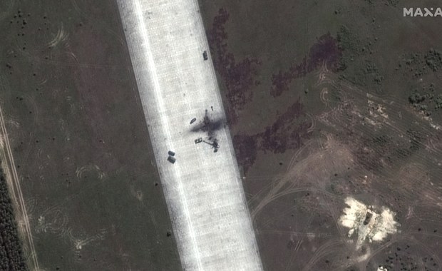 Co się stało na białoruskim lotnisku wojskowym? Maxar publikuje zdjęcia satelitarne