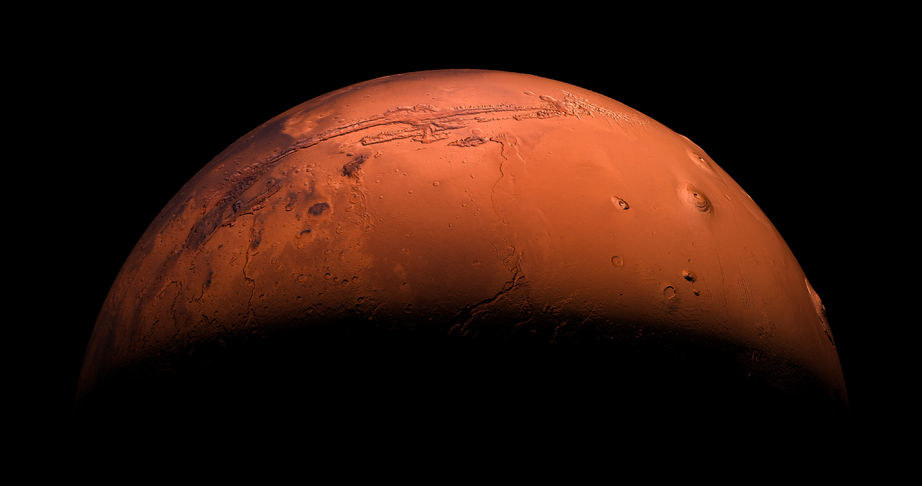 Co skrywa wnętrze Marsa? Naukowcy mają odpowiedź /123RF/PICSEL