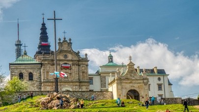 Co skrywają podziemia najstarszego sanktuarium w Polsce? Niezwykłe tajemnice Świętego Krzyża 