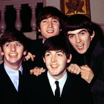 Co słynny producent Beatlesów myślał o zespole? Nagranie podbija sieć