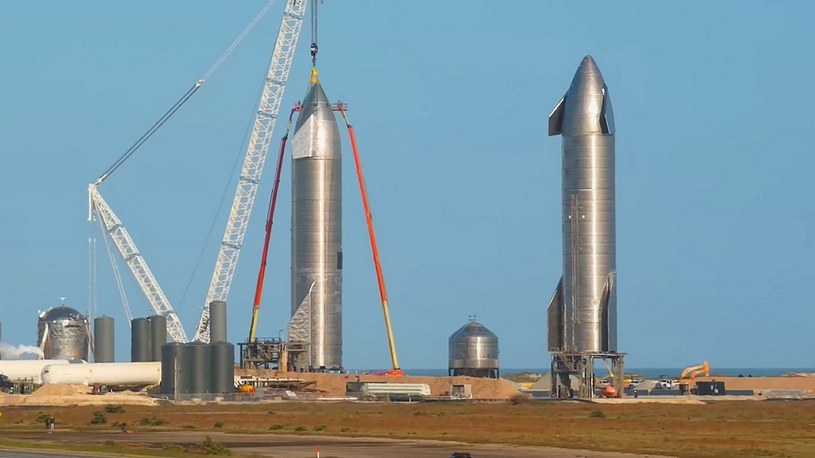 Co tam jeden, gdy można mieć dwa statki Starship. SpaceX szykuje się do lotów prototypów /Geekweek