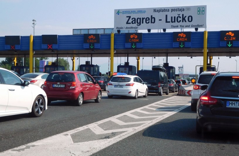 Co trzeba wiedzieć na temat dróg w Chorwacji przed wyjazdem? /Mariusz Grzelak /Reporter