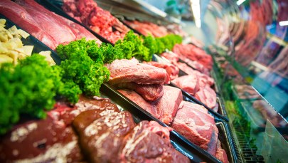 Co trzeci Polak szuka w dyskontach promocji na mięso