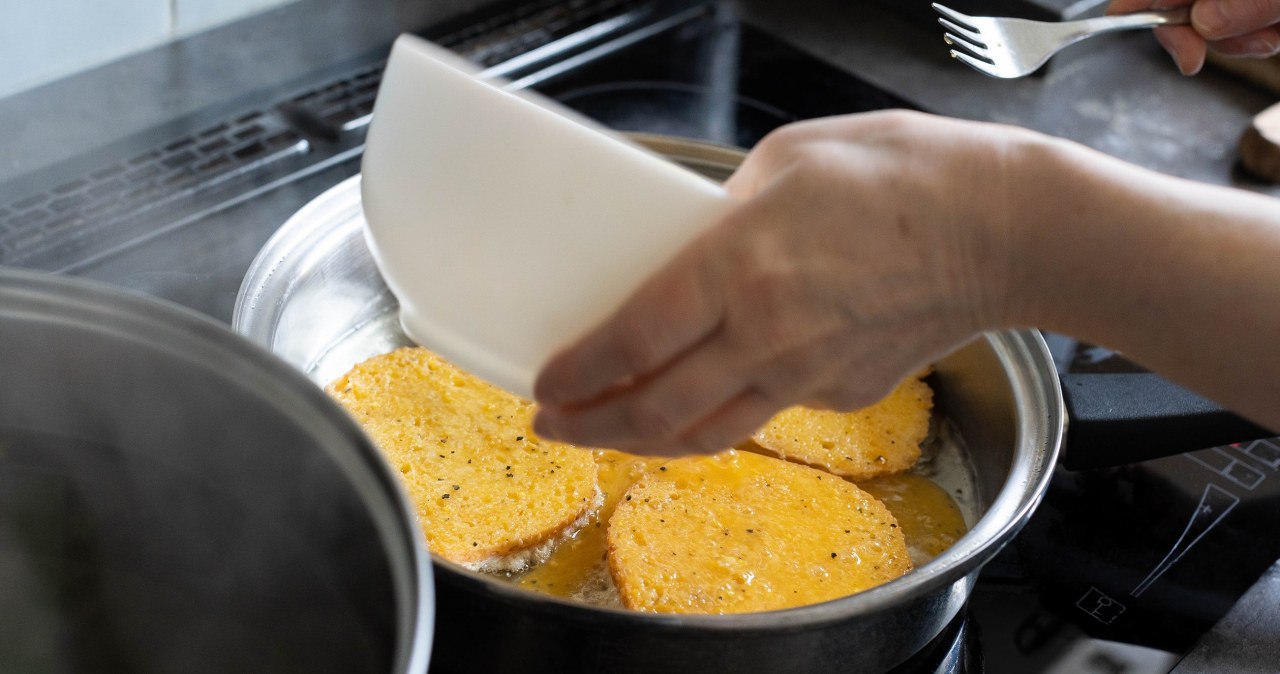 Co warto przygotować na szybki obiad rodem z PRL-u? /Pixel