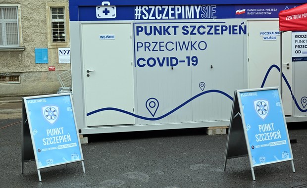 Co z certyfikatami dla osób z obniżoną odpornością? Ministerstwo odpowiada 