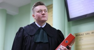 Co z dokumentem o azylu? Adwokat Ziobry odpowiada