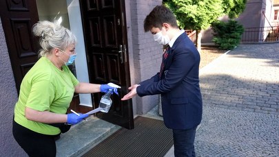 Co z lekcjami we wrześniu? Ministerstwo zabrało głos