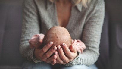 Co z matką noworodka porzuconego na Bałutach? Policja przekazała informacje