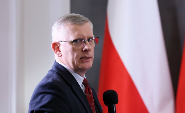 Co z nominacjami oficerskimi? Cenckiewicz ujawnia