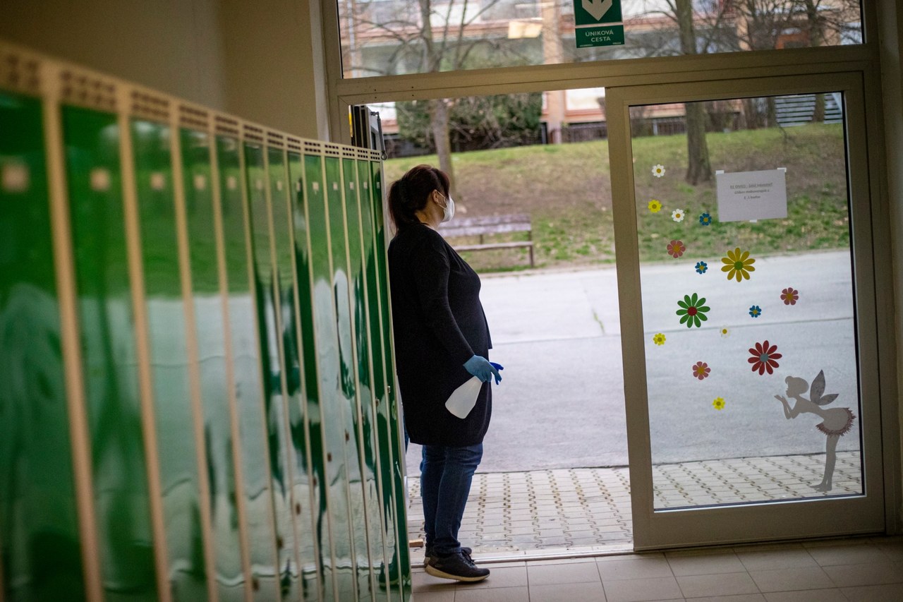 Co z obostrzeniami? Rząd ogłosił decyzję