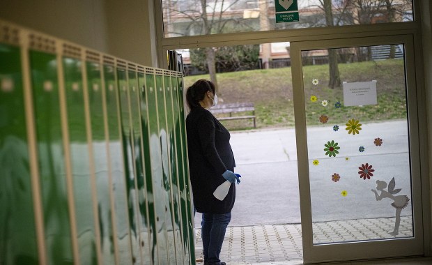 Co z obostrzeniami? Rząd ogłosił decyzję