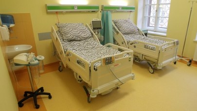 Co z pieniędzmi dla „Budzika dla dorosłych”? "Jest sprzęt, są chorzy, nie ma personelu"