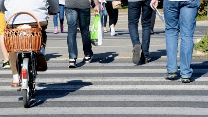 Co z pieszym czekającym na przejście przez jezdnię? Jutro głosowanie 