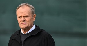 Co z Polakami w Iranie? Premier i rzecznik MSZ informują