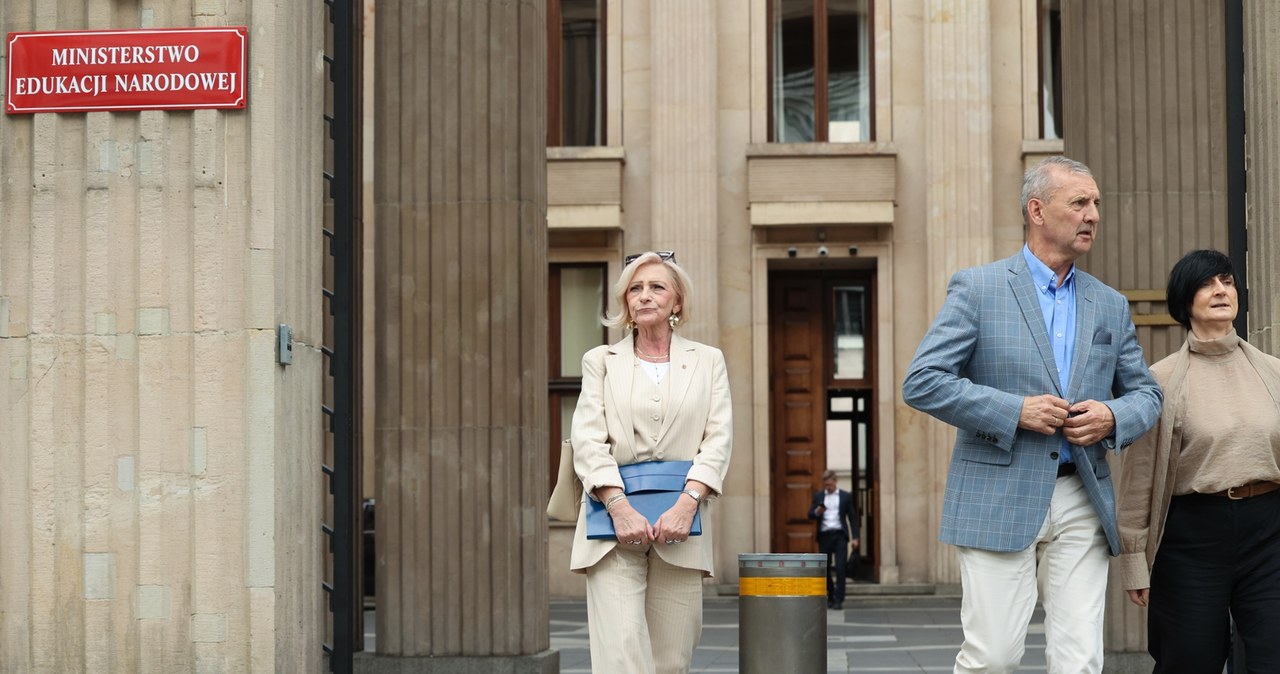 Co z rozliczaniem nadgodzin nauczycieli? ZNP: Nie zostanie uregulowane przed 1 września 2025 roku /Szymon Pulcyn /PAP