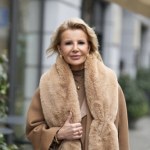 Co założyć na Boże Narodzenie, aby czuć się wyjątkowo? Joanna Racewicz ma dla Polek doskonałe propozycje 