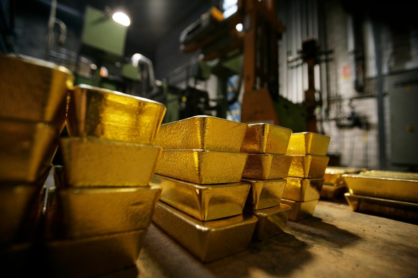 Co ze złotem po kryzysie? /AFP
