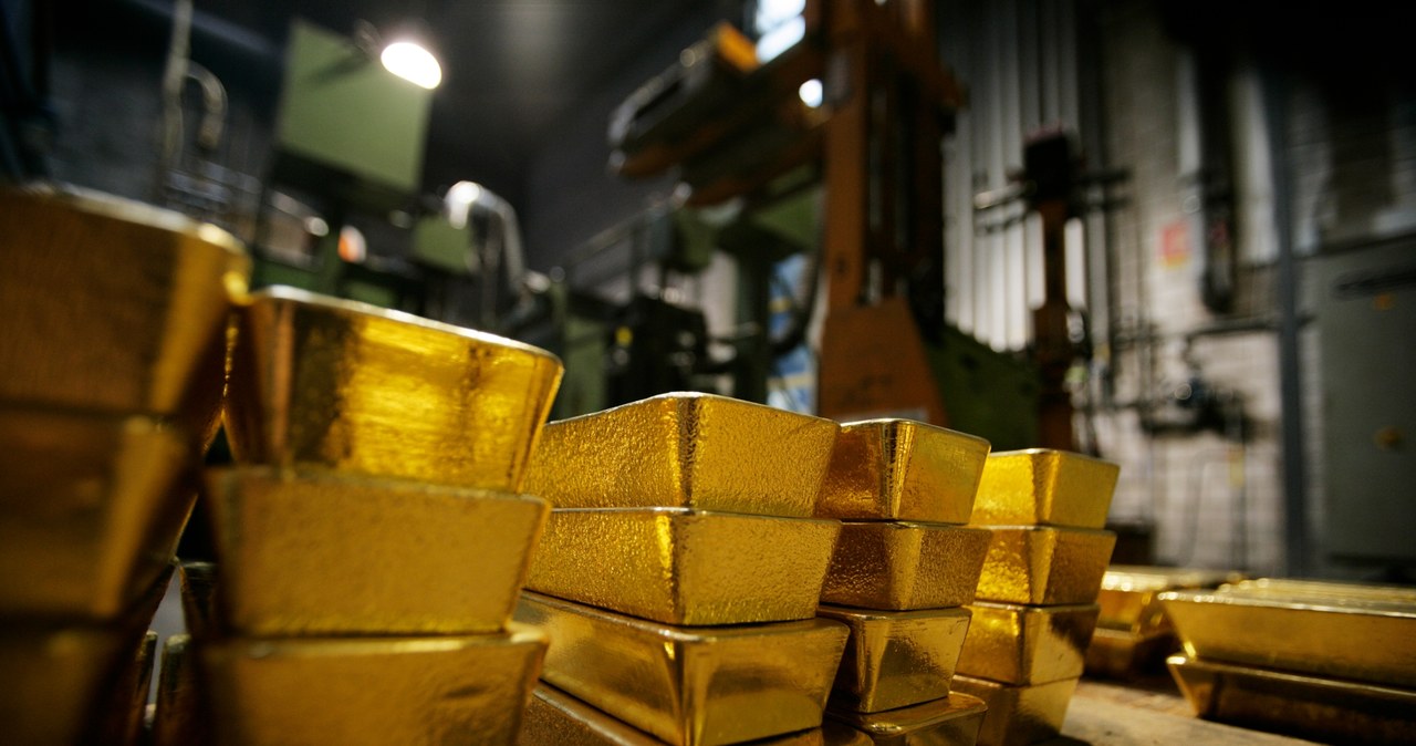 Co ze złotem po kryzysie? /AFP