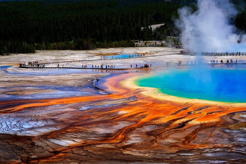 Co znajduje się pod Parkiem Narodowym Yellowstone w USA? /123RF/PICSEL