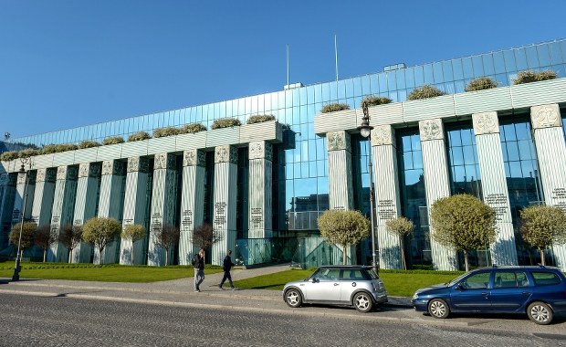 Co znalazło się w poprawkach PiS do prezydenckich ustaw sądowych? 