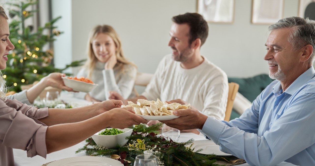 Co zrobić, by pozbyć się zgagi po świątecznych potrawach? /Pixel