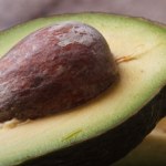 awokado Co zrobić, gdy awokado jest twarde? Prosty trik i szybko będzie jak masełko