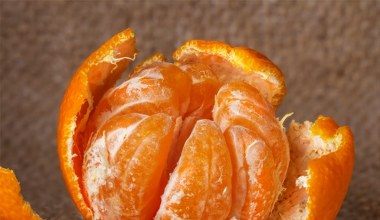 Co zrobić, gdy kupisz kwaśne mandarynki? Japońska sztuczka dosłodzi je bez użycia cukru