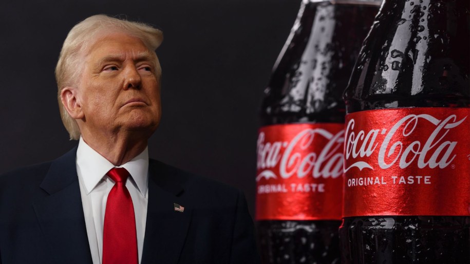 Coca-Cola zmienia skład w USA.  Napój z cukrem trzcinowym już w sprzedaży /Shutterstock