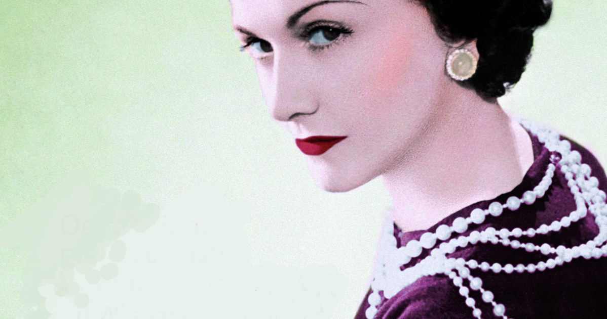 Coco Chanel dzięki mężczyznom wydostała się ze społecznych nizin. Oni także stali się jej główną inspiracją w projektowaniu mody /Wydawnictwo Znak