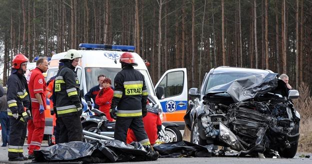 Codziennie informowani jesteśmy o tragicznych zdarzeniach na drogach. Fot. Pawel Skraba /Reporter